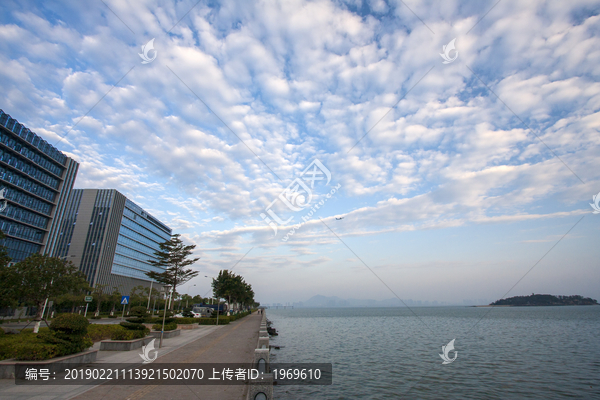 厦门岛日出朝霞满天