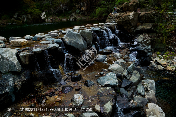 泰山桃花峪风光