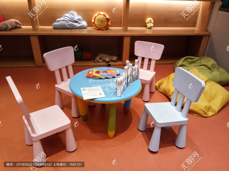 儿童活动桌