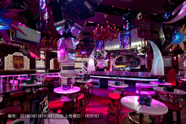 浪漫紫罗兰紫色夜店酒吧