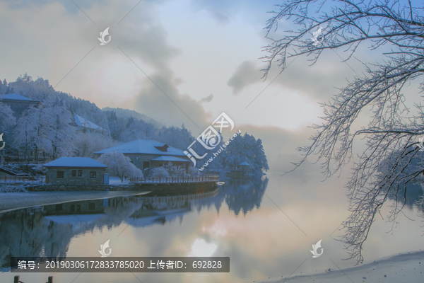 如琴湖云雾雪景