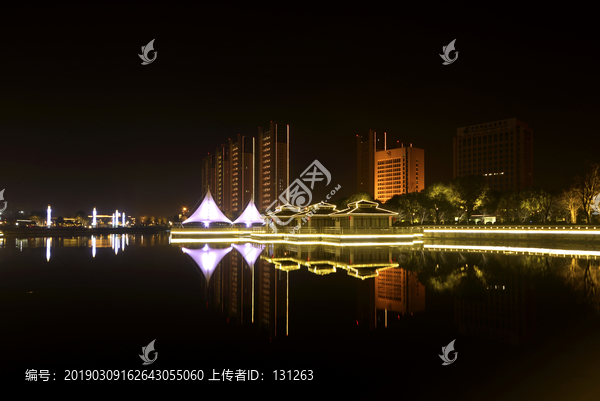 金华施光南音乐广场艺术展厅夜景