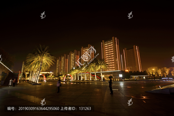 金华紫金湾小区高层夜景