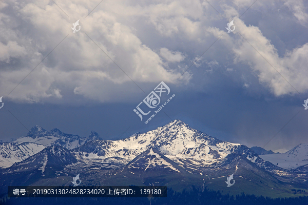 雪山之巅