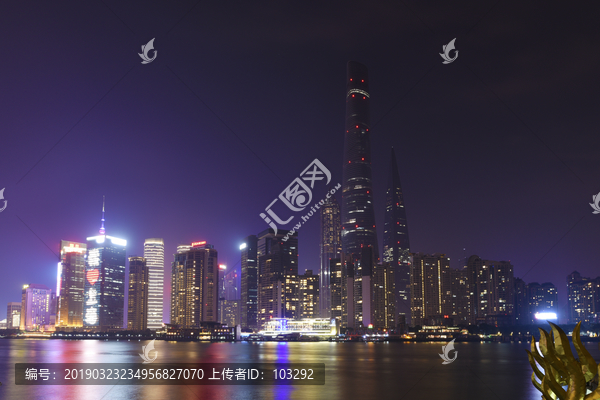 上海陆家嘴建筑夜景