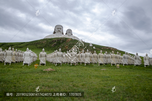 可汗山雕塑群