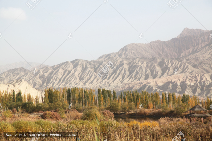 新疆丹霞戈壁地貌