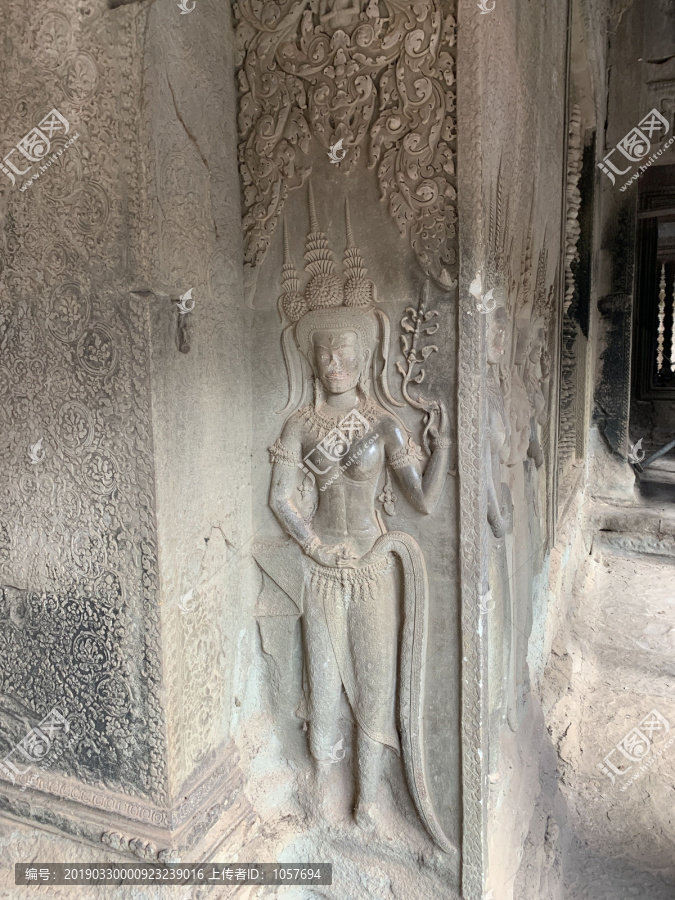 柬埔寨暹粒吴哥窟仙女雕像