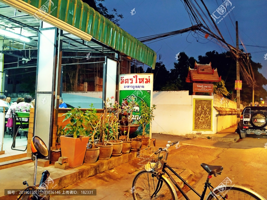 清邁街邊飲食店-匯圖網(wǎng) fosd68.com 清邁街邊飲食店