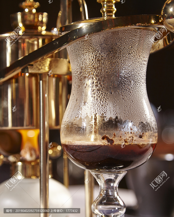 比利时皇家咖啡蒸馏壶特写