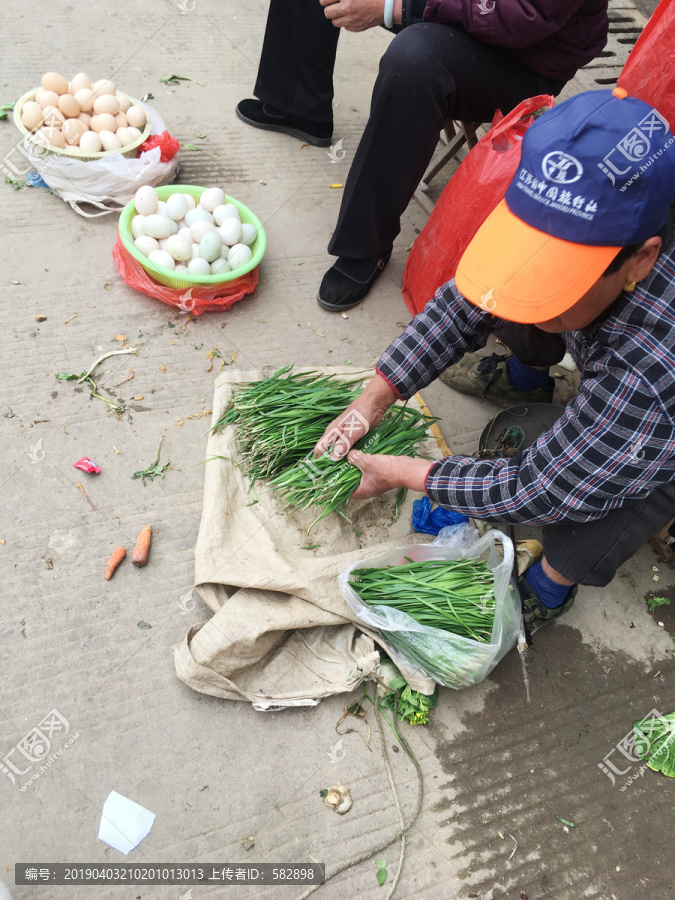 卖菜的农民