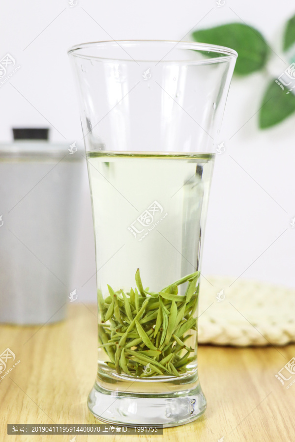 新茶绿茶茶汤