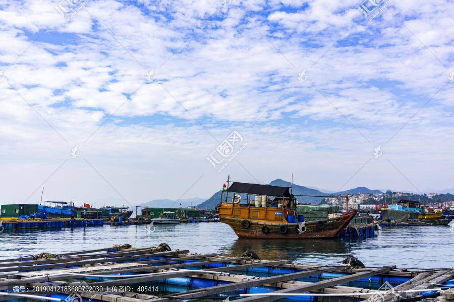 海洋海产鱼排养殖