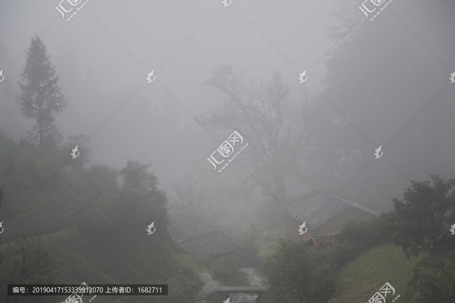 小山村