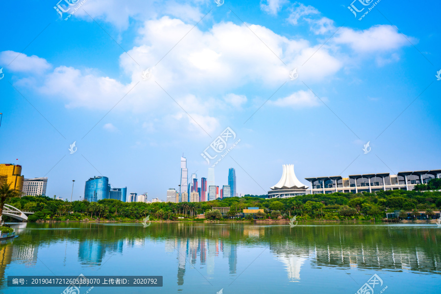 南宁埌东民歌湖商业中心建筑群