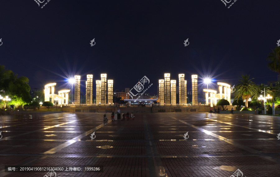 龙城广场夜景