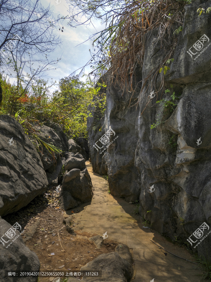 衢州三衢石林景区宽窄巷子