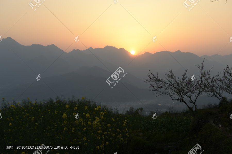 日落群山油菜花桃花