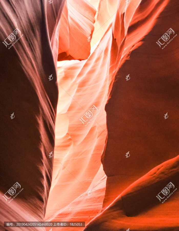 美国羚羊峡谷喀斯特风光