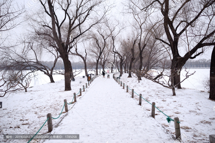 颐和园苏堤雪景