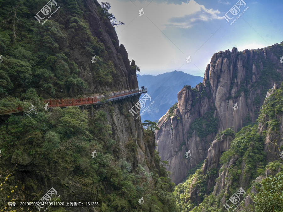 江西三清山玻璃栈道