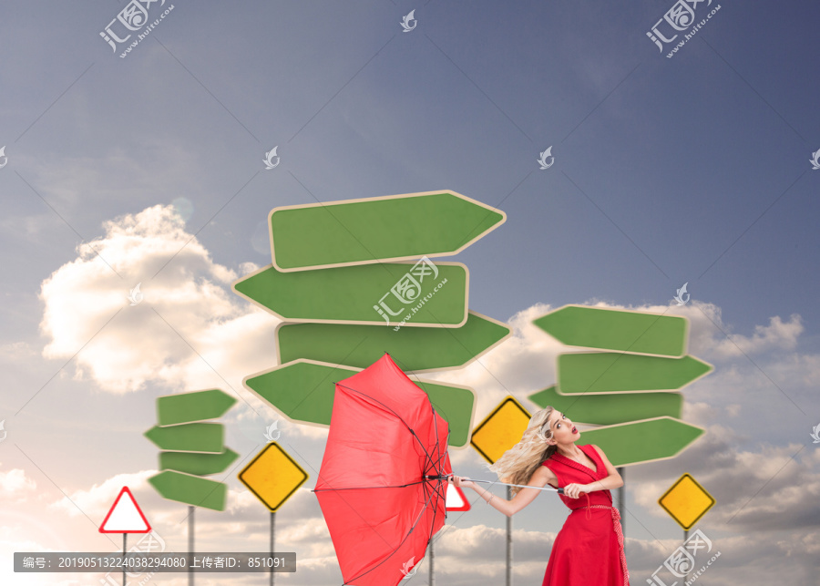 迷人的魅力女人拿着破伞