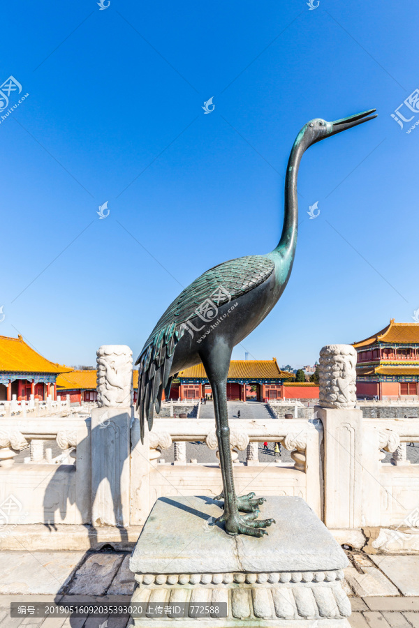 北京紫禁城故宫博物院的铜鹤