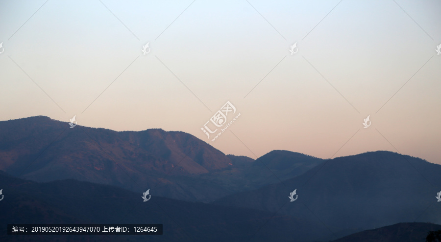 远山