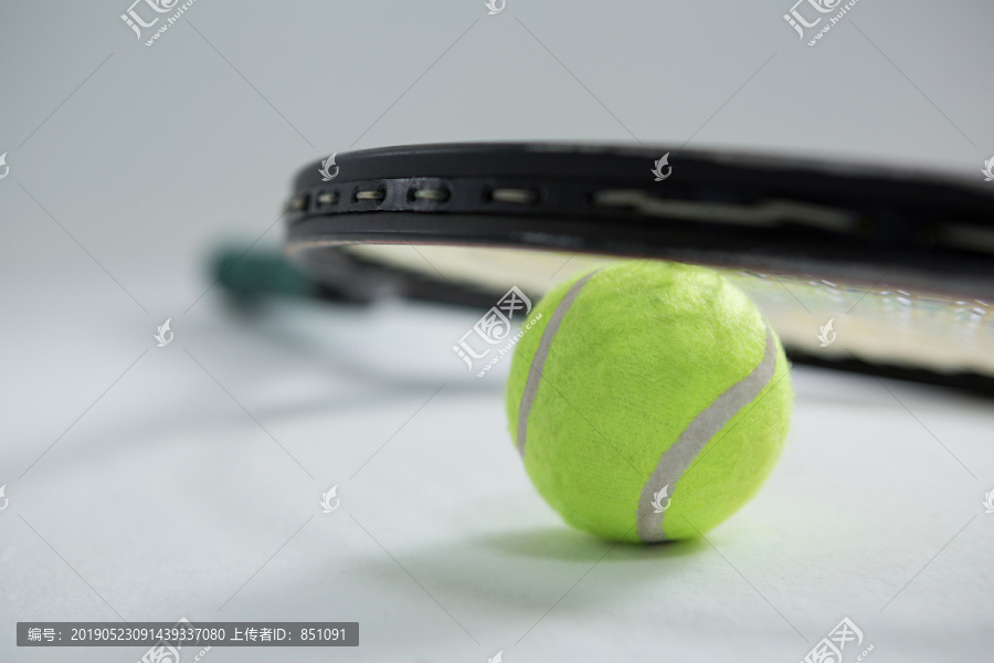 网球球拍特写镜头