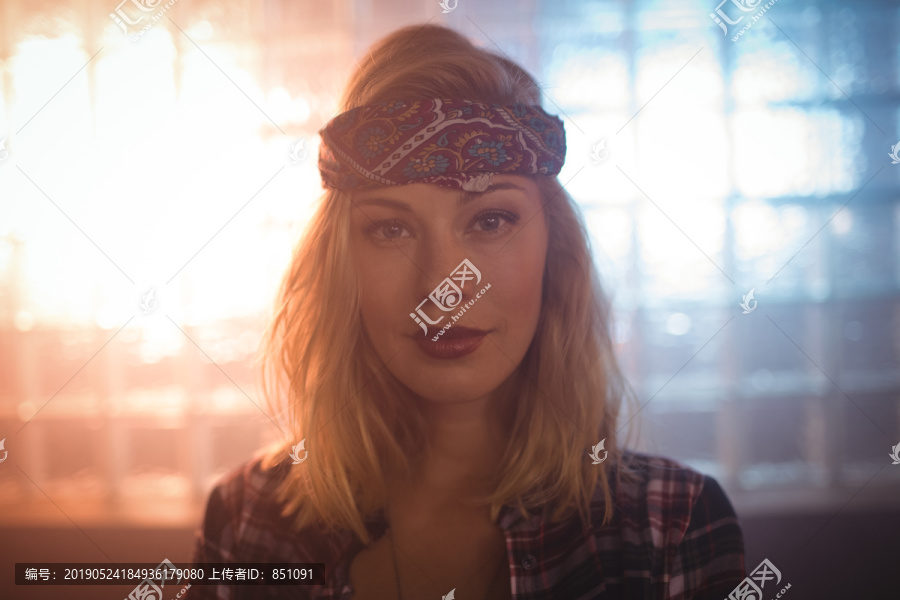 美女歌手的特寫