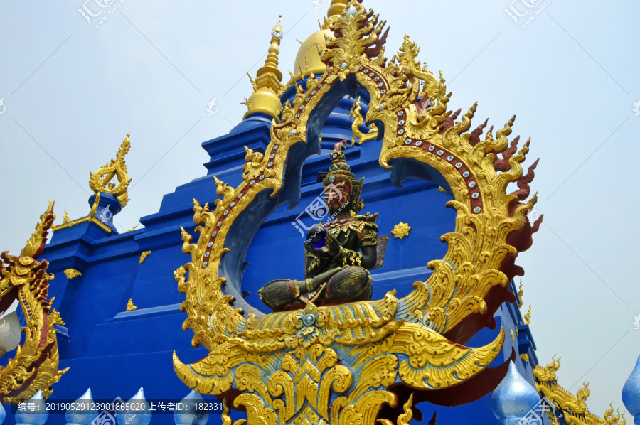 泰国蓝庙建筑一角
