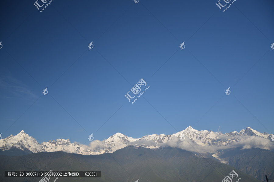 梅里雪山