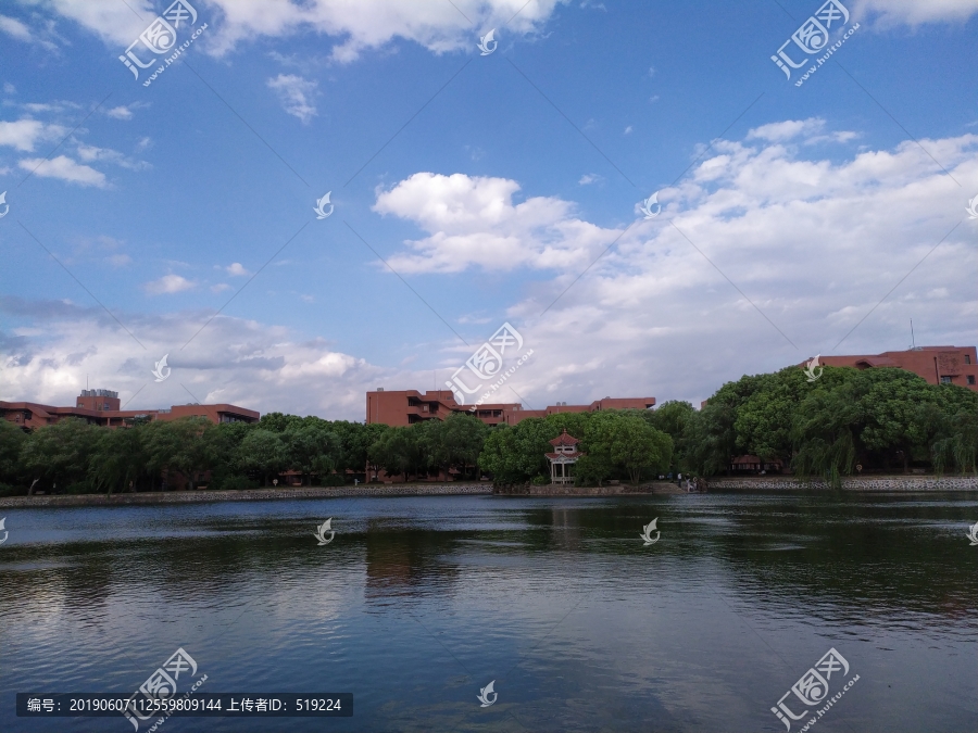 上海交通大学思源湖