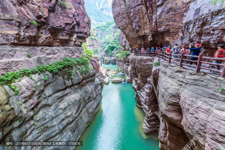 云台山红石峡