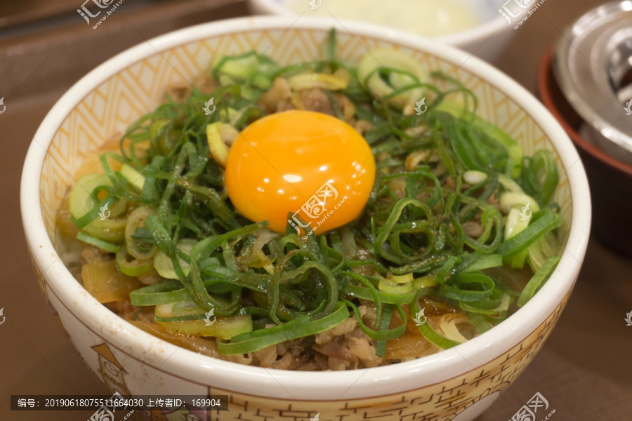 葱蛋牛丼