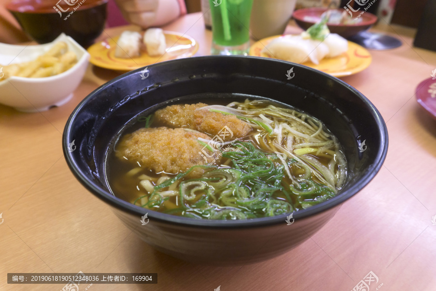 日式牛骨拉面