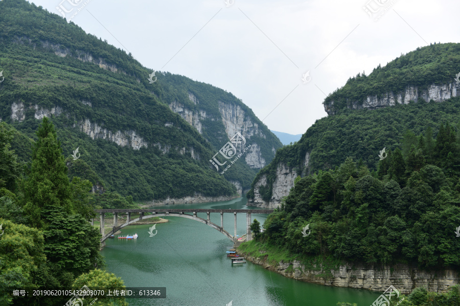 湖北恩施市马鹿河山水景区