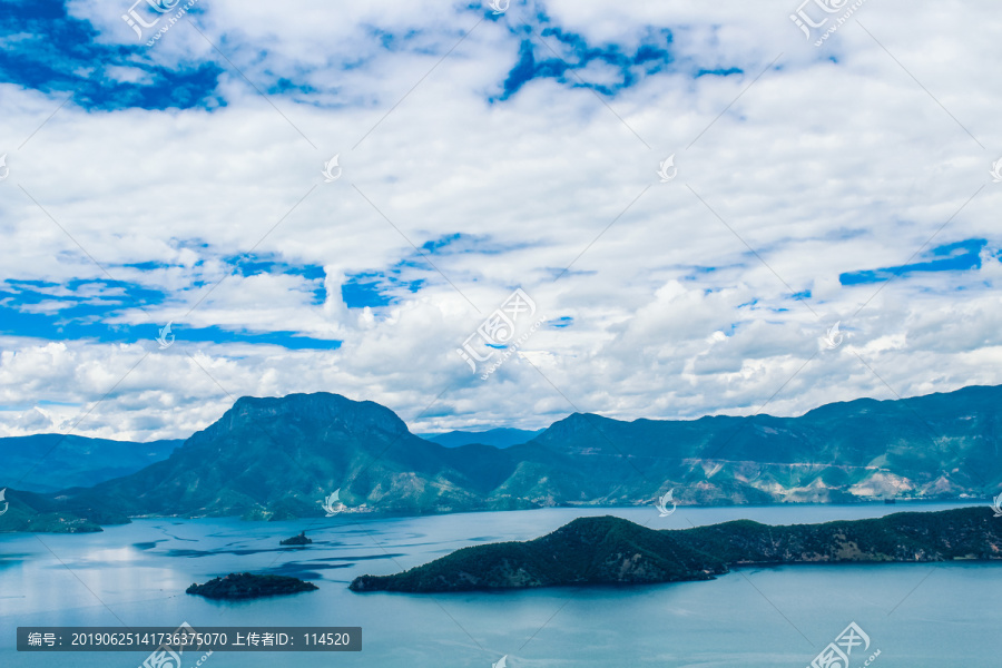 高山湖泊