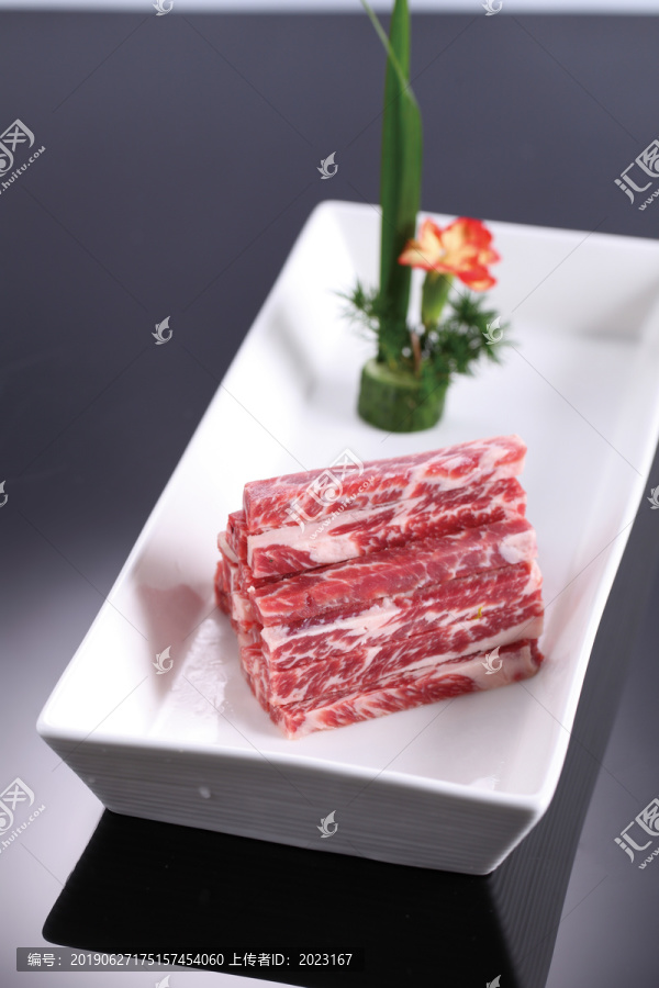 黑牛腹肉