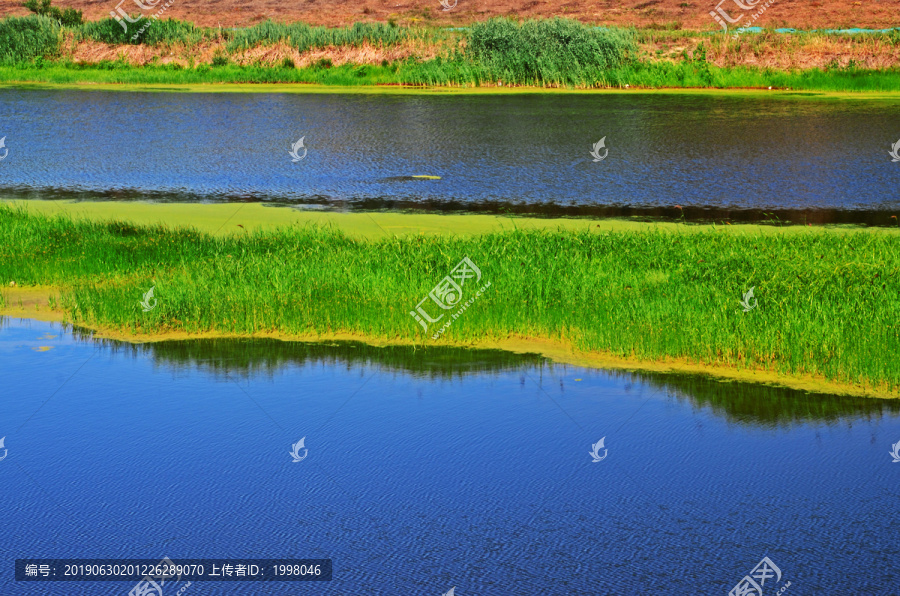 河流