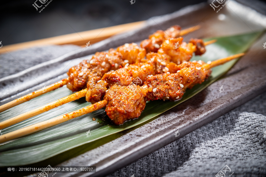 炭烤新疆羊肉串