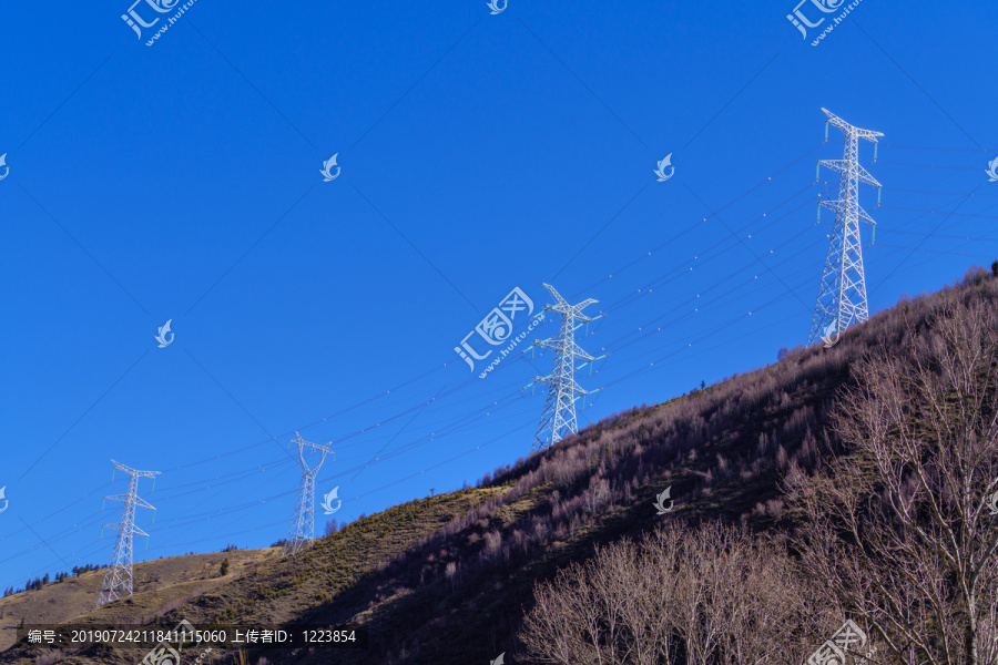 高原高山铁塔高压线