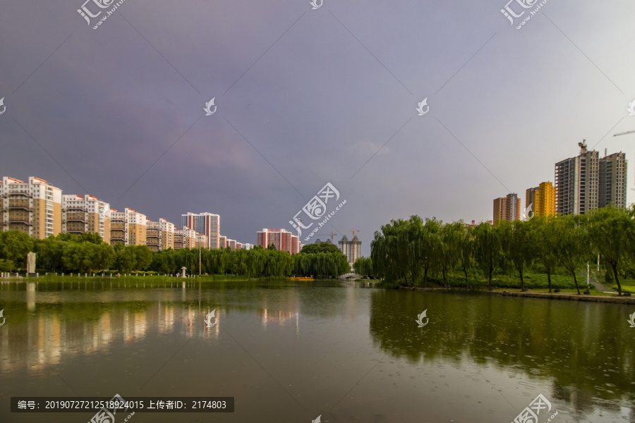 雨后定州中山公园