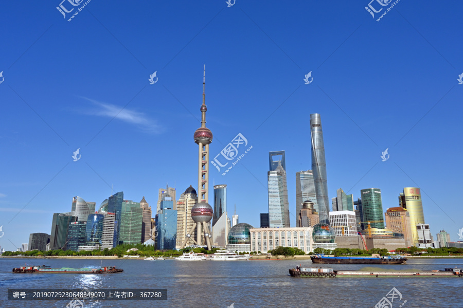 上海黄浦江及陆家嘴建筑群
