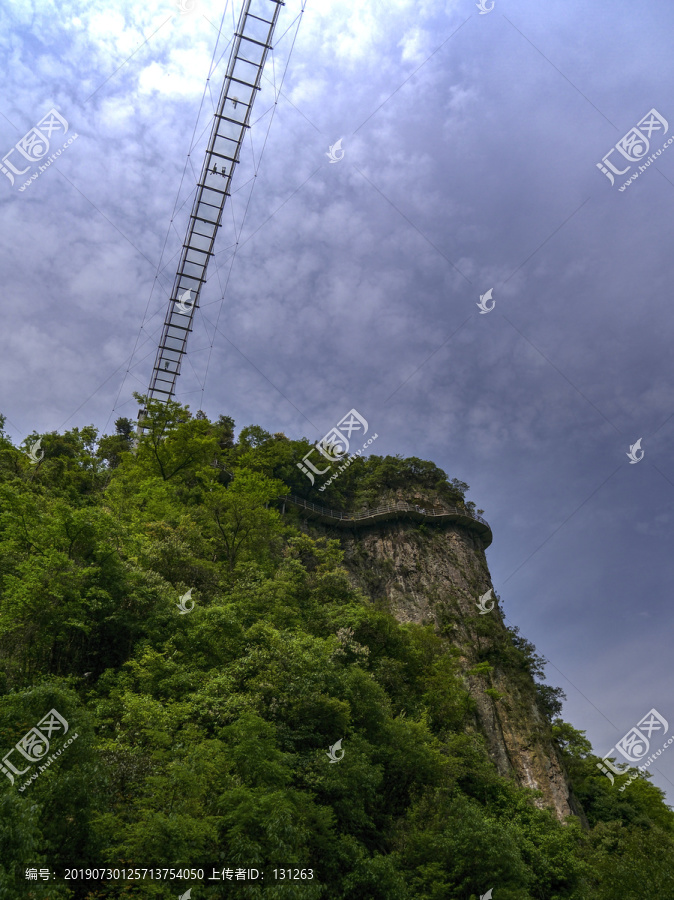 浙江衢州药王山玻璃桥