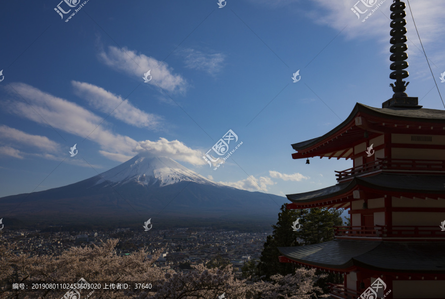 日本富士山寺庙风景