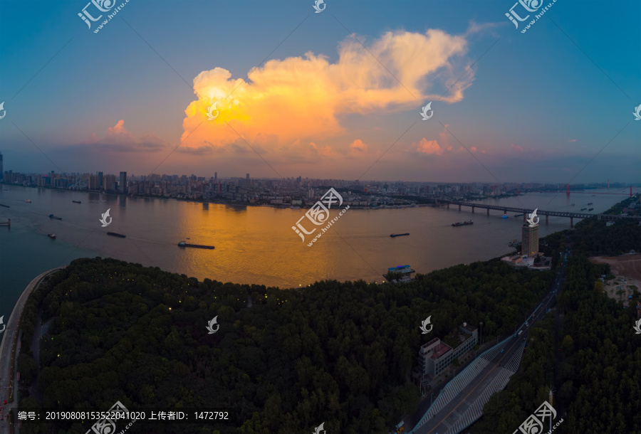 武汉夏日城市航拍傍晚和夜景风光