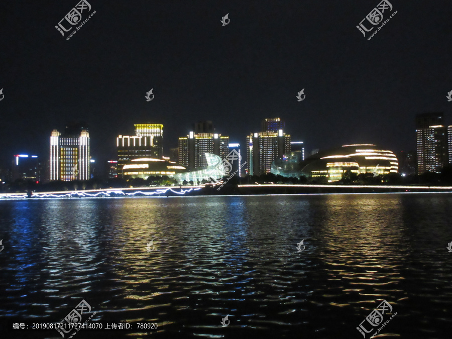 河南艺术中心夜景