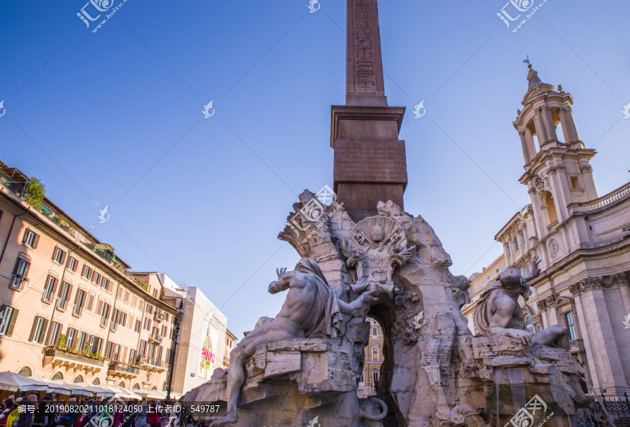 罗马纳沃纳广场雕塑