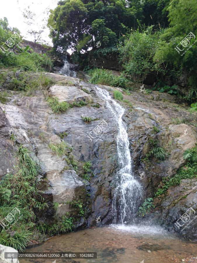 阴那山流水